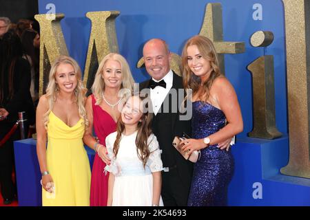 Alisha Weir partecipa alla prima mondiale del Matilda The Musical di Roald Dahl, pubblicato da Sony Pictures nei cinema di Regno Unito e Irlanda il 2 novembre Foto Stock