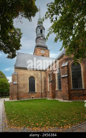 Copenaghen, Danimarca. Ottobre 2022. Vista esterna della Chiesa di Sankt Petri nel centro della città Foto Stock