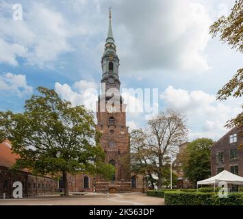 Copenaghen, Danimarca. Ottobre 2022. Vista esterna della Chiesa di Sankt Petri nel centro della città Foto Stock