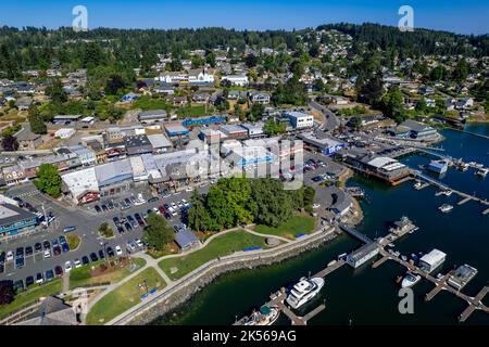 Veduta aerea di Poulsbo, Contea di Kitsap, Washington, Stati Uniti Foto Stock
