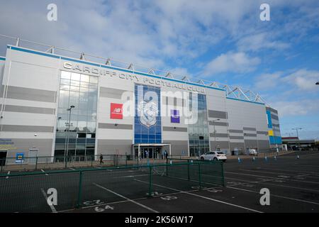 Cardiff, Regno Unito. 06th Ott 2022. L'esterno del Cardiff City Stadium prima dell'incontro di Play-off della Coppa del mondo FIFA 2023 tra il Galles e la Bosnia-Erzegovina al Cardiff City Stadium di Cardiff, Galles. (James Whitehead/SPP) Credit: SPP Sport Press Photo. /Alamy Live News Foto Stock