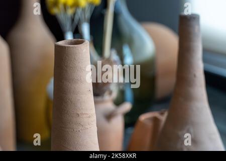 vasi in terracotta per decorazioni in terracotta Foto Stock