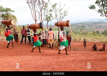 Al santuario del tamburo di Gishora nel Parco Nazionale di Kibera, Gitega, Burundi Foto Stock