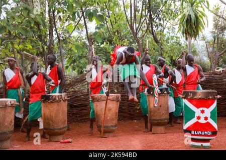 Al santuario del tamburo di Gishora nel Parco Nazionale di Kibera, Gitega, Burundi Foto Stock