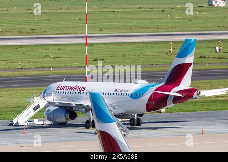 Aeroporto di Düsseldorf - Aeroporto Internazionale DUS, aeromobile Eurowings Foto Stock