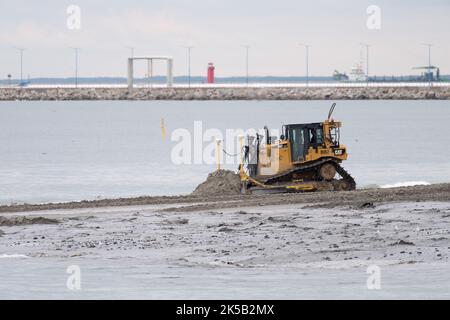 Terra di spiaggia riempe in Gdansk, Polonia © Wojciech Strozyk / Alamy Stock Photo *** Local Caption *** Foto Stock