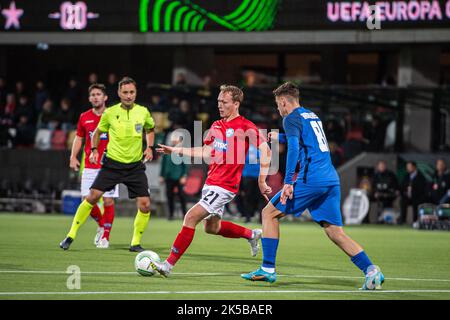Silkeborg, Danimarca. 06th Ott 2022. Anders Klynge (21) di Silkeborg SE visto durante la partita della UEFA Europa Conference League tra Silkeborg IF e FCSB al JYSK Park di Silkeborg. (Photo Credit: Gonzales Photo/Alamy Live News Foto Stock
