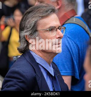 Robert Peston, giornalista e emittente, ritratto da vicino, Londra Foto Stock