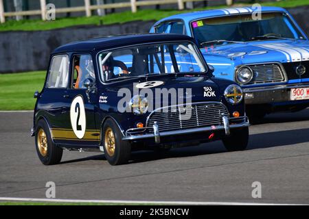 Mark Burnett, Jean-Eric Vergne, Austin Mini Cooper S, St Mary’s Trophy Race, due sessioni di qualificazione seguite da due gare di 25 minuti, vincitrici Foto Stock