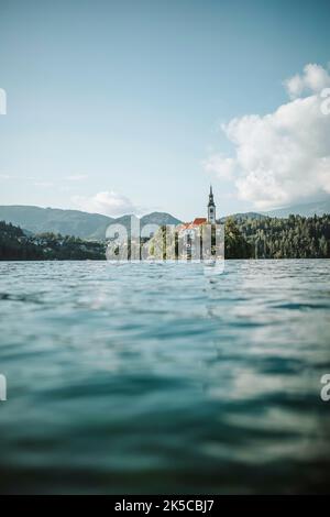 Lago di Bled con l'isola, Slovenia Foto Stock