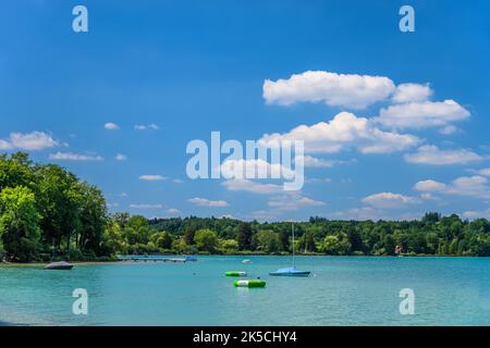 Germania, Baviera, contea di Starnberg, Wörthsee, sponda sud-orientale di Paradisewinkel Foto Stock
