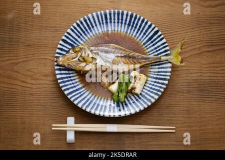 gimma (pesce treppiede a naso corto, pesce cavallo d'argento, pesce elicottero), cucina giapponese Foto Stock