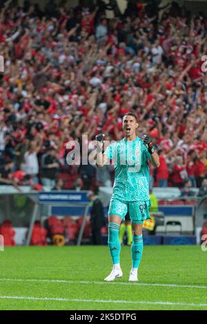 Ottobre 05, 2022. Lisbona, Portogallo. Portiere di Benfica dalla Grecia Odisseas Vlachodimos (99) in azione durante il gioco del 3rd° turno del Gruppo H per la UEFA Champions League, Benfica vs Paris Saint-Germain © Alexandre de Sousa/Alamy Live News Foto Stock