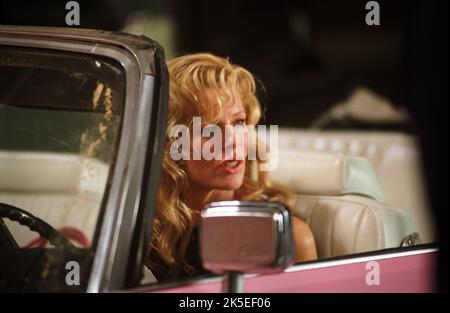 KIM BASINGER, ELVIS HA LASCIATO L'EDIFICIO, 2004 Foto Stock