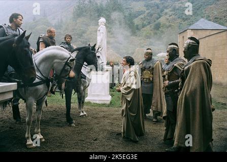 CLIVE OWEN, Ray Winstone, HUGH DANCY, KEN STOTT, King Arthur, 2004 Foto Stock