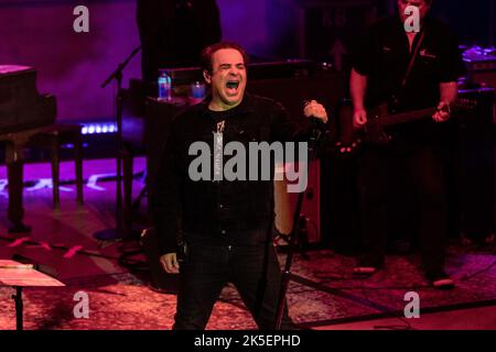 Milano, Italia. 07th Ott 2022. Adam Duritz della rock band americana di San Francisco, California Counting Crows suona dal vivo al Teatro dal Verme. (Foto di Mairo Cinquetti/SOPA Images/Sipa USA) Credit: Sipa USA/Alamy Live News Foto Stock