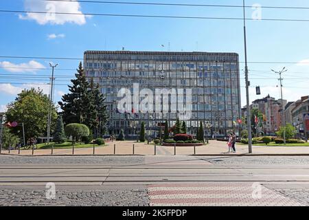 Vinnytsia, Ucraina - 07 agosto 2022: Vista del comune di Vinnytsia e Soborna Street Foto Stock