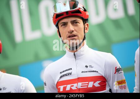 Bergamo, Italia. 08th Ott 2022. Giulio Ciccone, team Trek-Segafredo durante il giro di Lombardia, Street Cycling a Bergamo, Italia, Ottobre 08 2022 Credit: Independent Photo Agency/Alamy Live News Foto Stock