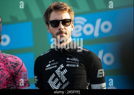 Bergamo, Italia. 08th Ott 2022. Alberto Bettiol, team EF Education-EasyPost durante il giro di Lombardia, Street Cycling a Bergamo, Italia, Ottobre 08 2022 Credit: Independent Photo Agency/Alamy Live News Foto Stock