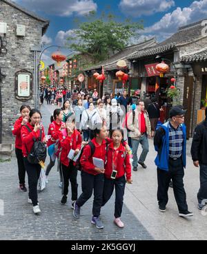 Yangzhou, Jiangsu, Cina. Dong Guan Scena di strada. Foto Stock