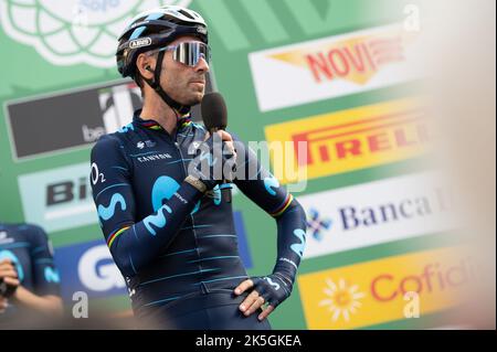 Bergamo, Italia. 08th Ott 2022. Alejandro Valverde, team Movistar durante il giro di Lombardia, Street Cycling a Bergamo, Italia, Ottobre 08 2022 Credit: Agenzia indipendente per le foto/Alamy Live News Foto Stock