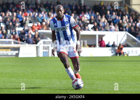 Hartlepool, Regno Unito. 05th Ott 2022. Mohamad Sylla di Hartlepool United durante la partita della Sky Bet League 2 tra Hartlepool United e Carlisle United a Victoria Park, Hartlepool, sabato 8th ottobre 2022. (Credit: Scott Llewellyn | NOTIZIE MI) Credit: NOTIZIE MI & Sport /Alamy Live News Foto Stock