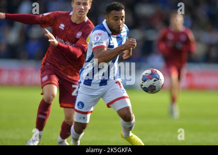 Hartlepool, Regno Unito. 05th Ott 2022. Hartlepool United's Wes McDonald durante la partita della Sky Bet League 2 tra Hartlepool United e Carlisle United a Victoria Park, Hartlepool sabato 8th ottobre 2022. (Credit: Scott Llewellyn | NOTIZIE MI) Credit: NOTIZIE MI & Sport /Alamy Live News Foto Stock