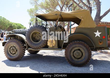 WW II veicolo americano alla cerimonia del 78th° anniversario della liberazione di Bormes-les-Mimosas. Foto Stock