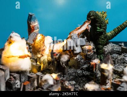 Godzilla attacca la città di Montreal Foto Stock