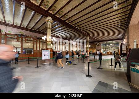 Biglietteria alla stazione ferroviaria Estació Nord nel centro di Valencia Foto Stock