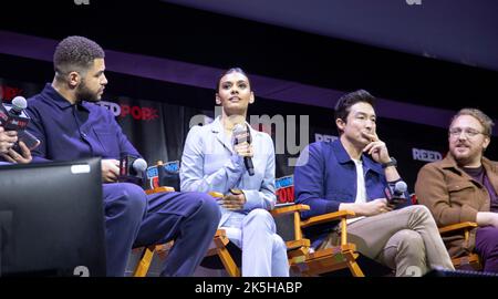 New York, Stati Uniti. 07th Ott 2022. Membri del cast Amazon's Wheel of Time Credit: Veronica Bruno/Alamy Foto Stock