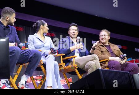 New York, Stati Uniti. 07th Ott 2022. Membri del cast Amazon's Wheel of Time Credit: Veronica Bruno/Alamy Foto Stock