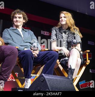 New York, Stati Uniti. 07th Ott 2022. Membri del cast Amazon's Wheel of Time Credit: Veronica Bruno/Alamy Foto Stock