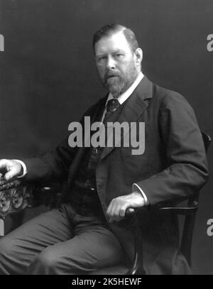 Bram Stoker, Abraham Stoker (1847 – 1912) autore irlandese che viene celebrato per il suo romanzo horror gotico del 1897 Dracula. Foto Stock