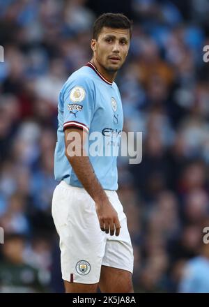 Manchester, Inghilterra, 8th ottobre 2022. Rodri di Manchester City durante la partita della Premier League presso l'Etihad Stadium, Manchester. L'immagine di credito dovrebbe essere: Darren Staples / Sportimage Foto Stock