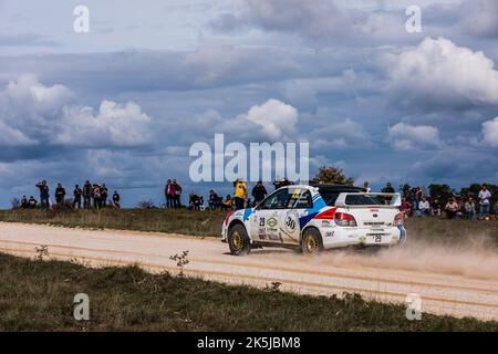 29 MOREL Jean-Luc, ROMERO Pascal, SUBARU WRX N4, azione durante la Rallye Terre des Cardabelles, 5th° round del Championnat de France des Rallyes Terre 2022, dal 7 al 9 ottobre a Millau, Francia - Foto Bastien Roux / DPPI Foto Stock