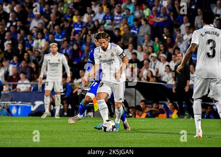 8 ottobre 2022: GETAFE, SPAGNA - 8 OTTOBRE: Luka Modric del Real Madrid CF durante la partita tra Getafe CF e Real Madrid CF di la Liga Santander il 8 ottobre 2022 al Coliseum Alfonso Pérez di Getafe, Spagna. (Credit Image: © Samuel CarreÃ±o/PX Imagens via ZUMA Press Wire) Foto Stock