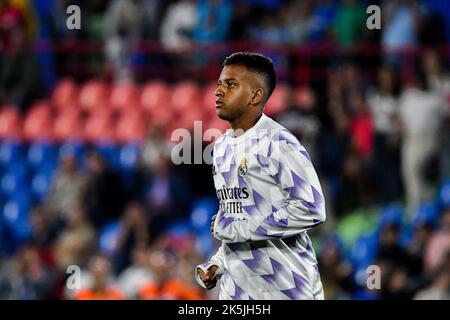 8 ottobre 2022: GETAFE, SPAGNA - 8 OTTOBRE: Rodrygo del Real Madrid CF durante la partita tra Getafe CF e Real Madrid CF di la Liga Santander il 8 ottobre 2022 al Coliseum Alfonso Pérez di Getafe, Spagna. (Credit Image: © Samuel CarreÃ±o/PX Imagens via ZUMA Press Wire) Foto Stock