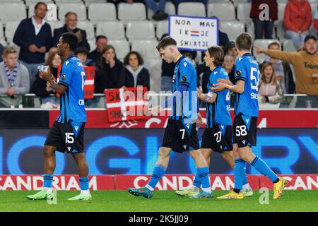 I giocatori del Club si trovano in una posizione di sconsolamento dopo aver perso una partita di calcio tra il Club Brugge KV e il KVC Westerlo, sabato 08 ottobre 2022 a Brugge, il 11° giorno della prima divisione del campionato belga della 'Jupiler Pro League' 2022-2023. BELGA FOTO KURT DESPLENTER Foto Stock