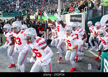 East Lansing, Michigan, Stati Uniti. 8th Ott 2022. Lo stato dell'Ohio gioca prima della partita contro lo stato del Michigan. (Credit Image: © Scott Mapes/ZUMA Press Wire) Foto Stock