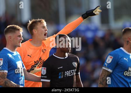 Peterborough, Regno Unito. 08th Ott 2022. Lucas Bergstrom (PU) al Peterborough United contro Burton Albion, una partita della EFL League, al Weston Homes Stadium, Peterborough, Cambridgeshire. Credit: Paul Marriott/Alamy Live News Foto Stock