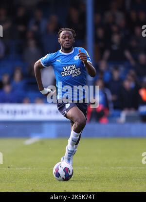 Peterborough, Regno Unito. 08th Ott 2022. Ricky Jade-Jones (PU) al Peterborough United contro Burton Albion, una partita della EFL League, al Weston Homes Stadium, Peterborough, Cambridgeshire. Credit: Paul Marriott/Alamy Live News Foto Stock