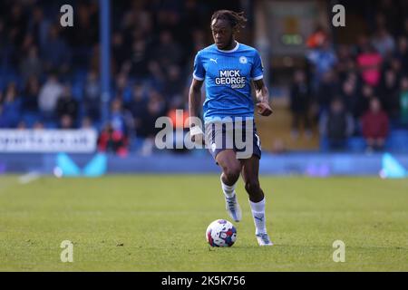 Peterborough, Regno Unito. 08th Ott 2022. Ricky Jade-Jones (PU) al Peterborough United contro Burton Albion, una partita della EFL League, al Weston Homes Stadium, Peterborough, Cambridgeshire. Credit: Paul Marriott/Alamy Live News Foto Stock