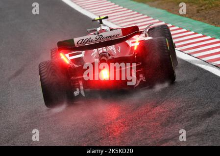 Suzuka, Giappone. 9th Ott 2022. Guanyu Zhou (CHN) Alfa Romeo F1 Team C42. Gran Premio del Giappone, domenica 9th ottobre 2022. Suzuka, Giappone. Credit: James Moy/Alamy Live News Foto Stock