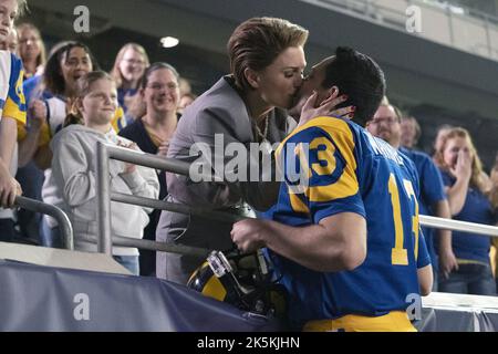 ANNA PAQUIN e ZACHARY LEVI in UNDERDOG AMERICANO (2021), diretto DA ANDREW ERWIN e JON ERWIN. Credit: LIONSGATE / Album Foto Stock