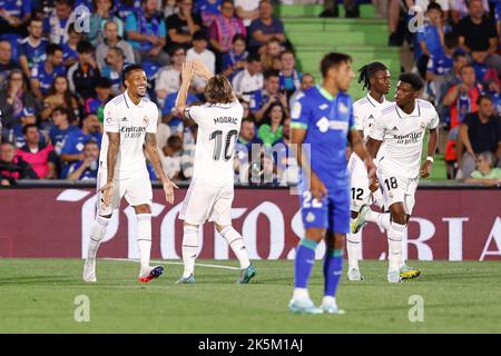 Eder Militao del Real Madrid celebra un gol durante il campionato spagnolo la Liga calcio match tra Getafe CF e Real Madrid il 8 ottobre 2022 al Coliseum Alfonso Perez stadio di Getafe, Madrid, Spagna - Foto: Oscar J Barroso/DPPI/LiveMedia Foto Stock