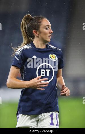 Lisa Evans, fotografata ad Hampden Park durante una sessione di riscaldamento e allenamento prima che la Coppa del mondo di donne FIFA si disputasse contro l'Austria, Foto Stock