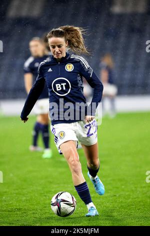 Christy Louise Grimshaw, fotografato ad Hampden Park durante una sessione di riscaldamento e allenamento prima che la Coppa del mondo di donne FIFA si disputasse contro l'Austria, Foto Stock