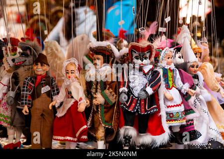 Personaggi da storybook come marionette marionette a Praga, Repubblica Ceca. Foto Stock