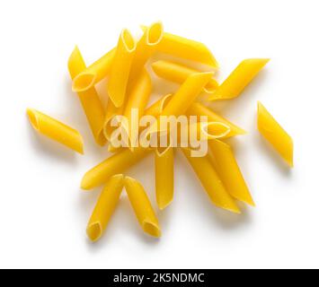 Mucchio di Penne Pasta Noodles Cut out. Foto Stock